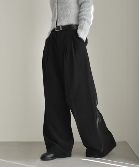 Wool Like Tuck Pants（Black）bo2000-182