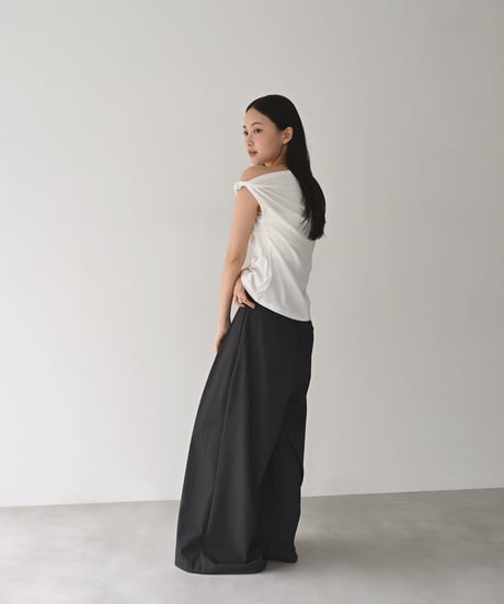 Asymmetry Twist Ahoulder Tops t1911-544
