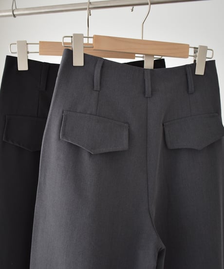 Double Tuck Straight Pants bo2000-192