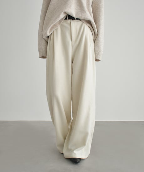 Wool Tuck Wide Pants bo2000-183