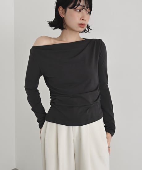 Oneshoulder Gather Drape Cutsew t1911-525