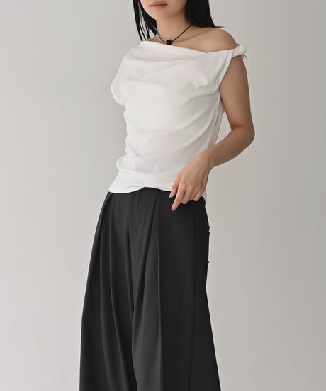 Asymmetry Twist Ahoulder Tops t1911-544