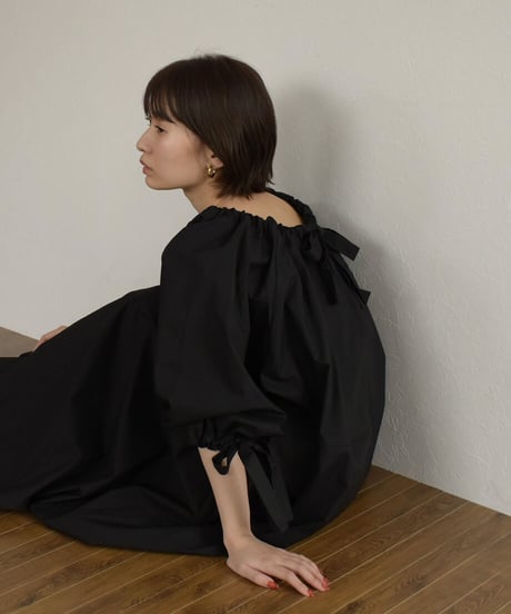 Volume Gather Onepiece op-0202009484