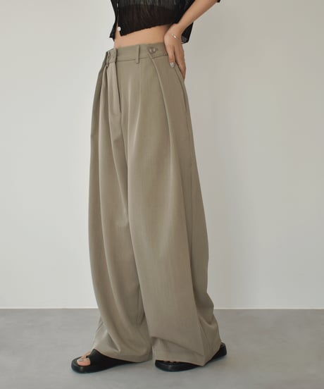 Deep Tuck Semiwide Pants bo2000-158
