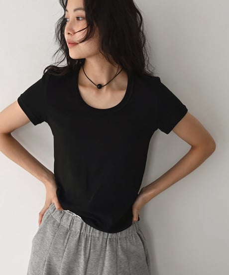 Uneck Tshirt t1911-553