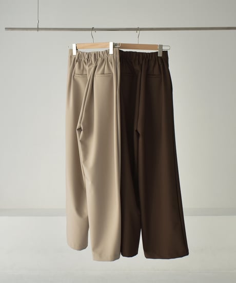 Asymmetry Semiwide Tuck Pants bo2000-136