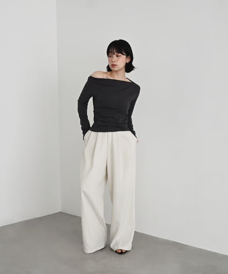 Oneshoulder Gather Drape Cutsew t1911-525