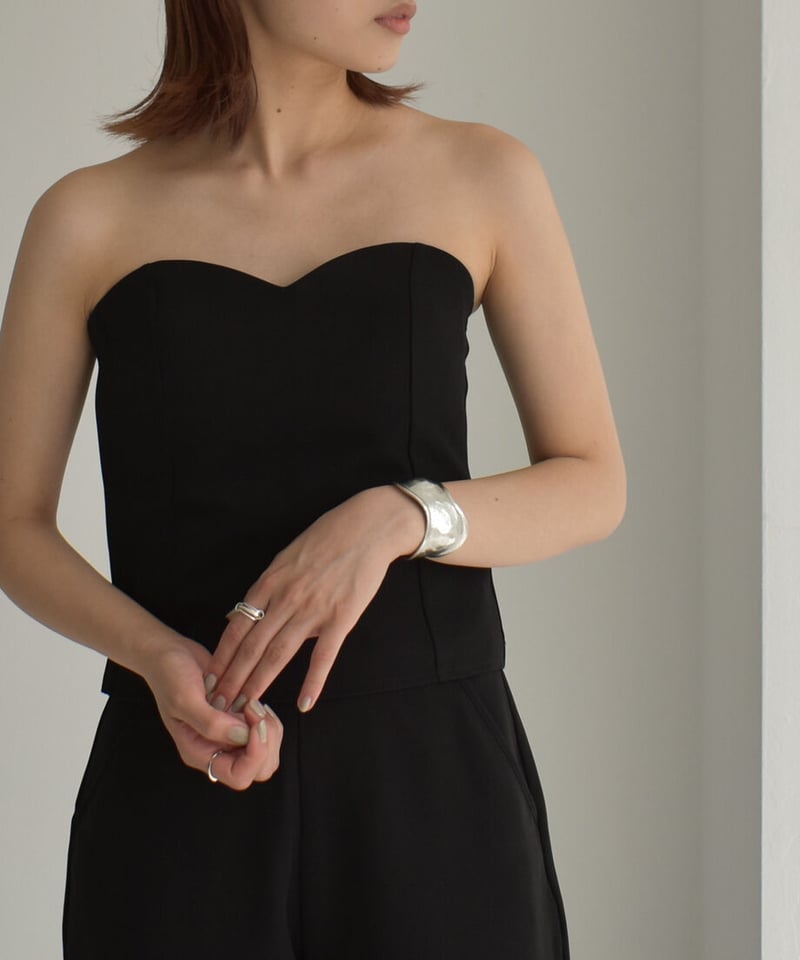 Low Back Bustier ローバックビスチェ 2セット Low Back Bustier ローバックビスチェ 2セット - メルカリ