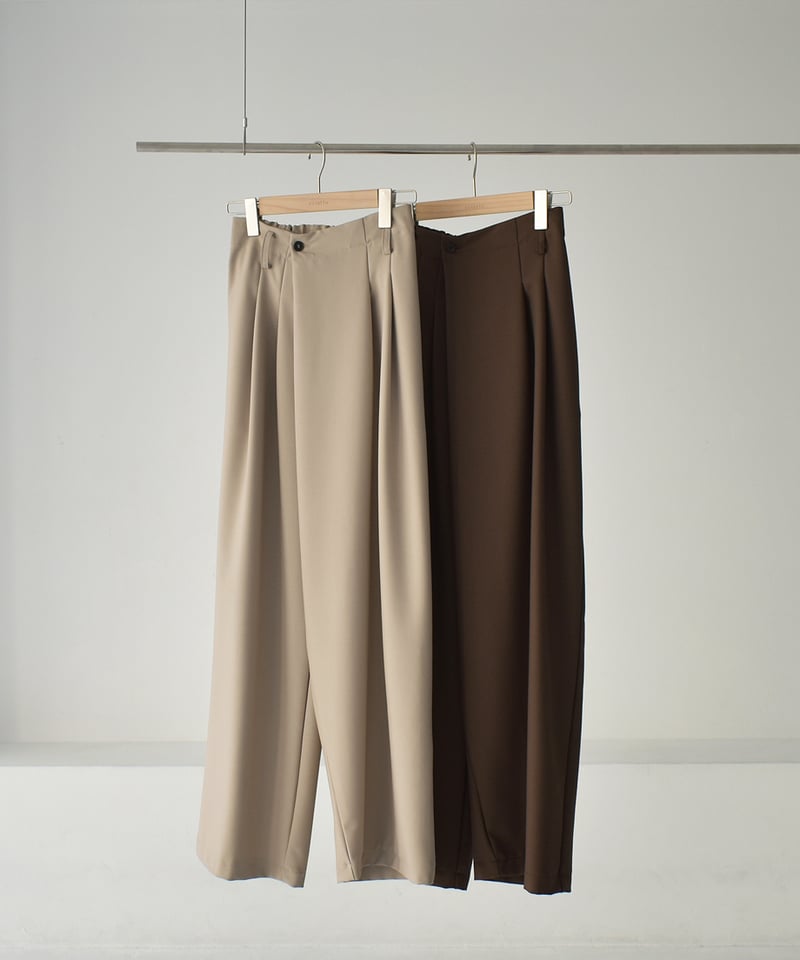 Asymmetry Semiwide Tuck Pants bo2000-136 | cizatto