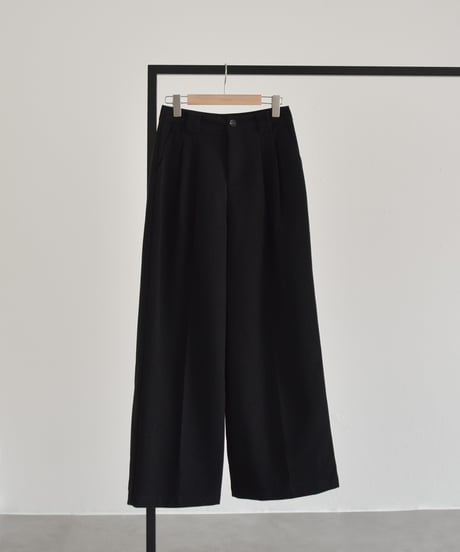 Wool Like Tuck Pants（Black）bo2000-182
