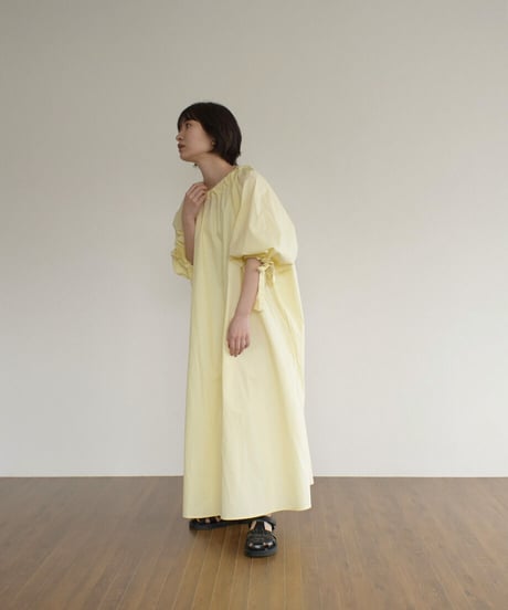 Volume Gather Onepiece op-0202009484