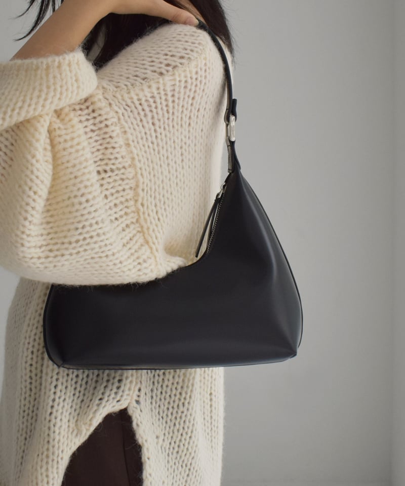 Onehandle Crescent Bag b1910-35 | cizatto