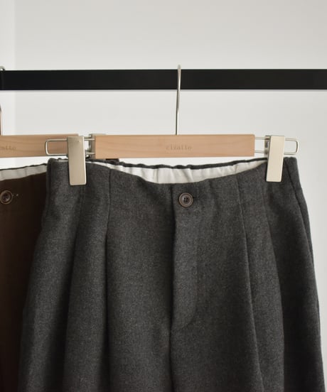 Wool Like Tuck Wide Pants bo2000-137