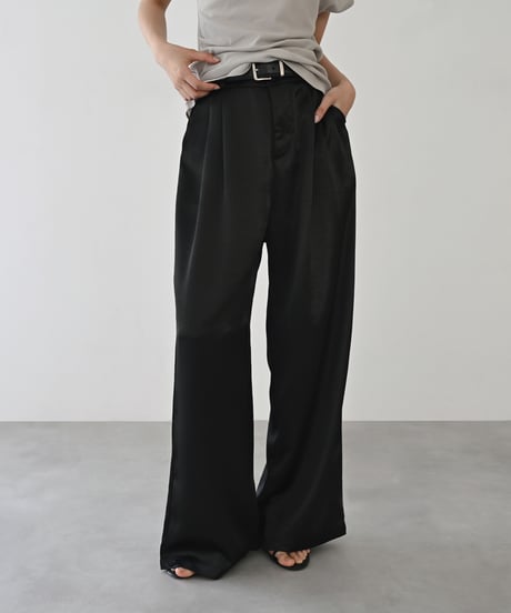 Satin Tuck Pants bo2000-191