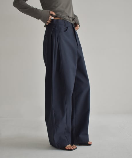 Side Tuck Barrel Pants bo2000-171
