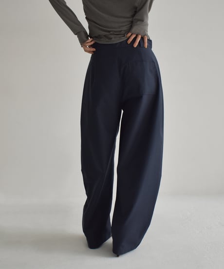 Side Tuck Barrel Pants bo2000-171