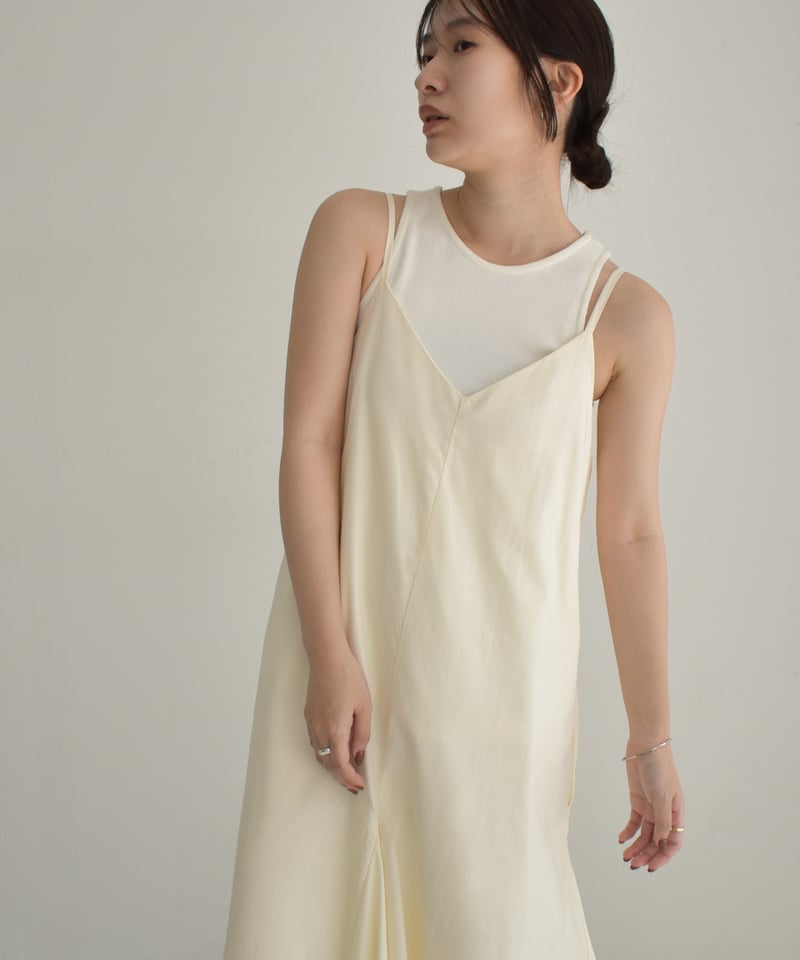 【美品】ENFOLD 25SS FLARE CAMISOLE キャミソール 38 美品】ENFOLD 25SS FLARE CAMISOLE キャミソール 38 - メルカリ