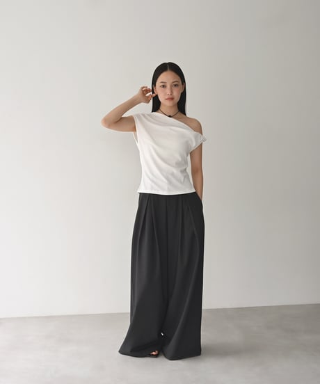 Asymmetry Twist Ahoulder Tops t1911-544