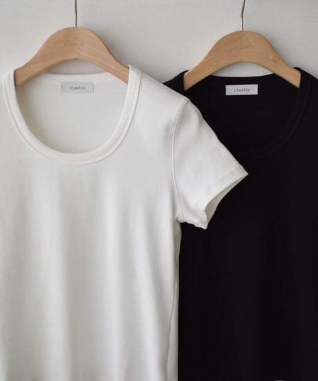 Uneck Tshirt t1911-553