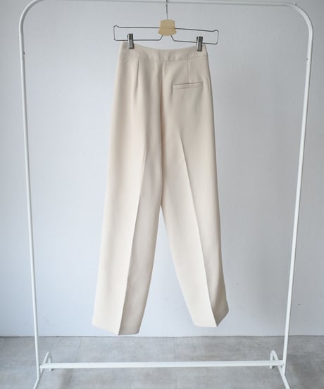 Center Press Straight Pants bo2000-25