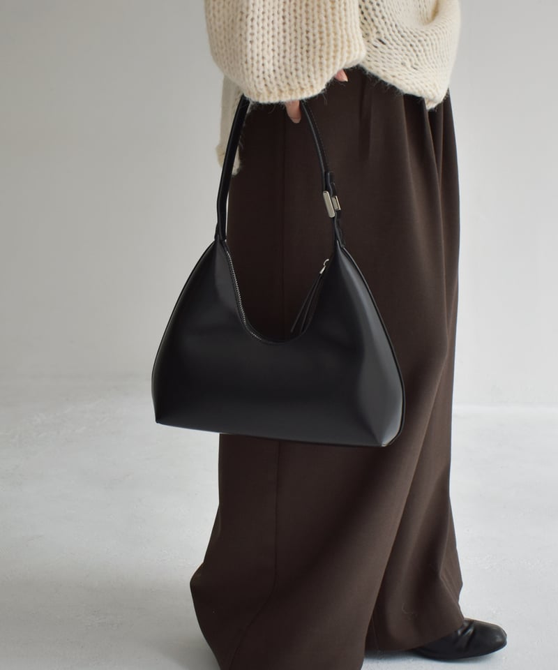 Onehandle Crescent Bag b1910-35 | cizatto