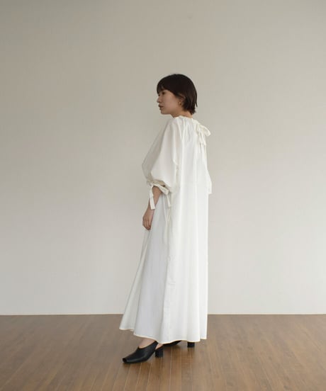 Volume Gather Onepiece op-0202009484