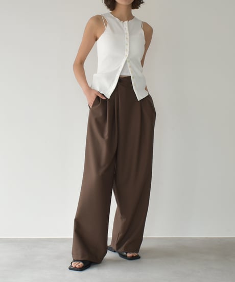 Asymmetry Semiwide Tuck Pants bo2000-136