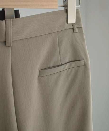 Deep Tuck Semiwide Pants bo2000-158
