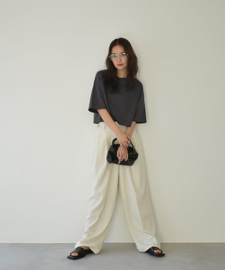 Short Wide Silhouette Tshirt t1911-388