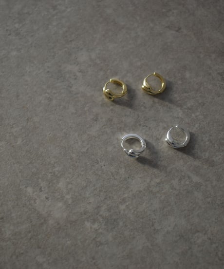 Overlap Hoop Pierce p1910-31