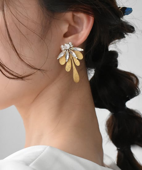 Crystal Leaf Pierce a2020-5