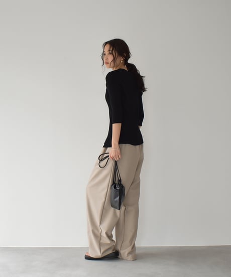 Asymmetry Semiwide Tuck Pants bo2000-136