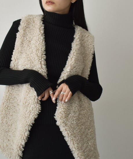 Fingerhole Turtle Neck Knit t1911-155