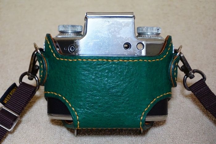 Bolsey Model C 二眼レフ アンティークカメラ ケース付き 息抜きカメラ｜Laskeypictures