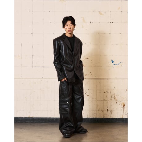 FULL OF SSUN / CIRCLE LEATHER BLAZER / BLACK