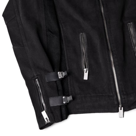 GOLDIE / MULTI BUCKLE WASHED DENIM JACKET