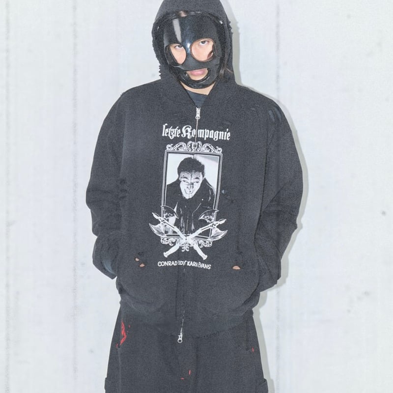 side service / LAUGHS MAN ZIP UP / BLACK | PLUG