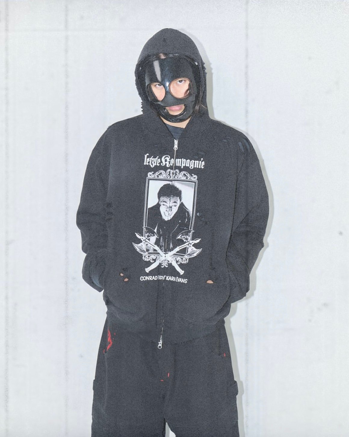 side service / LAUGHS MAN ZIP UP / BLACK | PLUG