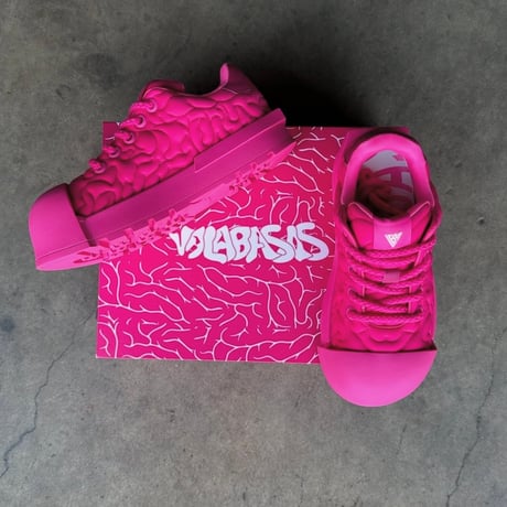 VALABASAS / GOLIATH 300 / MAGENTA