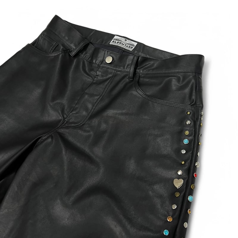 【驚きの値段】 BLOOMYARD / MULTI STUDS V LEATHER SHORTS / BLAC パンツ