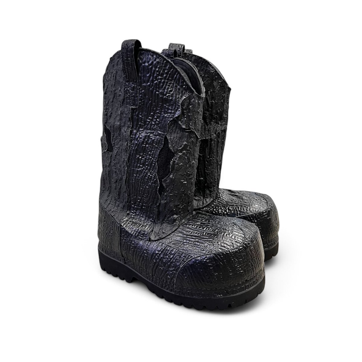 ESENES WORLDWIDE / TREE BOOT / BLACK | PLUG