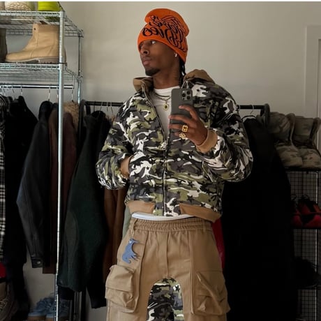 HOUSE NEVER DIES / STAR CAMO BOMBER / CAMO