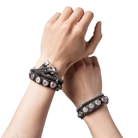 RACER WORLD WIDE / SPLIT BUTTON BRACELET / BLACK