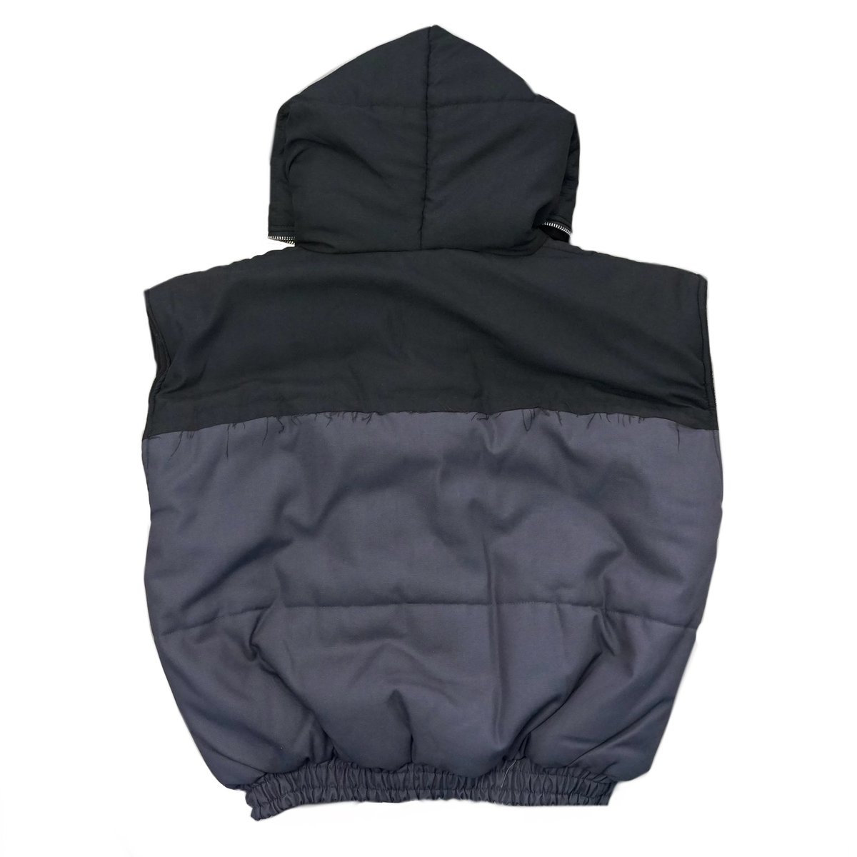 CASTLEBERRY HILLS / HILLSLOPE VEST / BLACK | PLUG