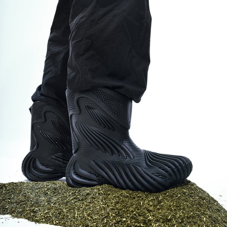 ALIVEFORM / ARMIS HIGH / CHARCOAL