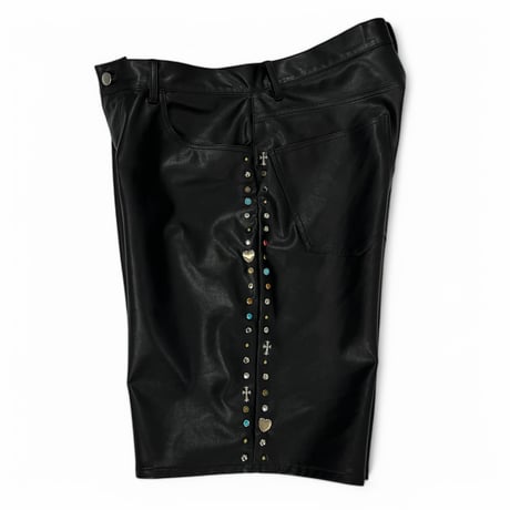 BLOOM YARD / MULTI STUDS V LEATHER SHORTS / BLACK