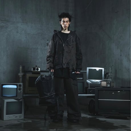 EMOTIONAL WORLD / BELTED COMBAT JEANS / BLACK