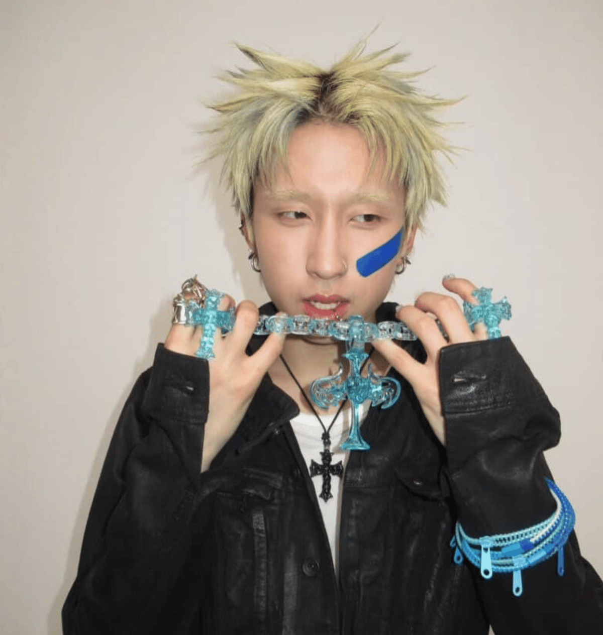 EL Jewlry / SIXXX CROSS RING / BLACK | PLUG