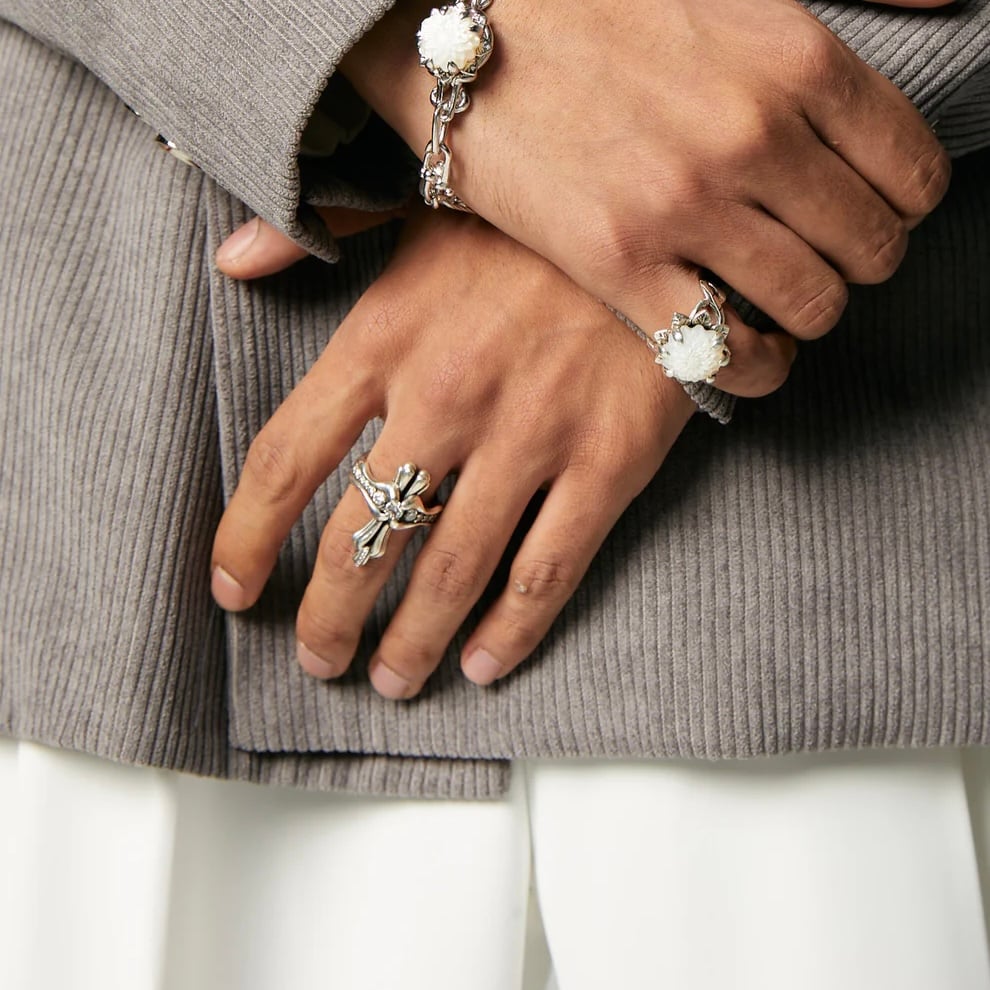 WTLA / CROSS RING / VINTAGE FINISH ICED OUT | PLUG WTLA / CROSS RING / VINTAGE FINISH ICED OUT | PLUG
