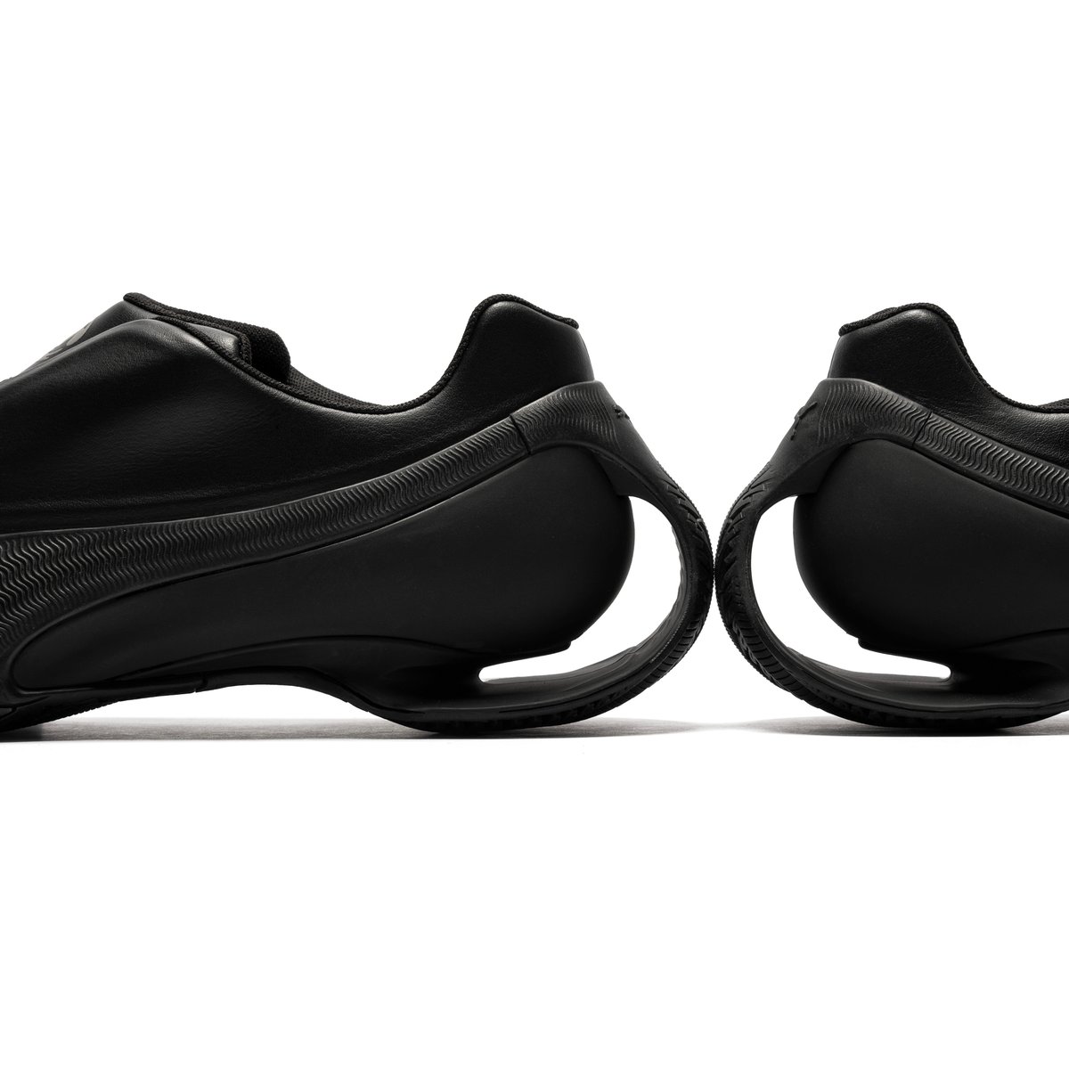 PUMA×ROMBAUT / LEVITATION SL / BLACK | PLUG